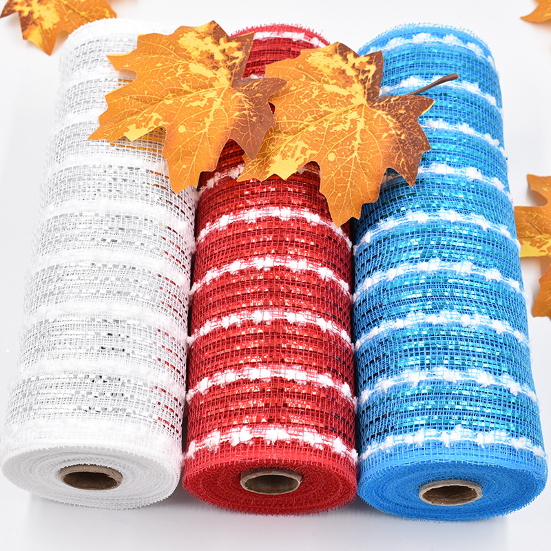 泉美工厂供应 鲜花包装网多色带金丝和毛球 蝴蝶结颜色尺寸装饰网