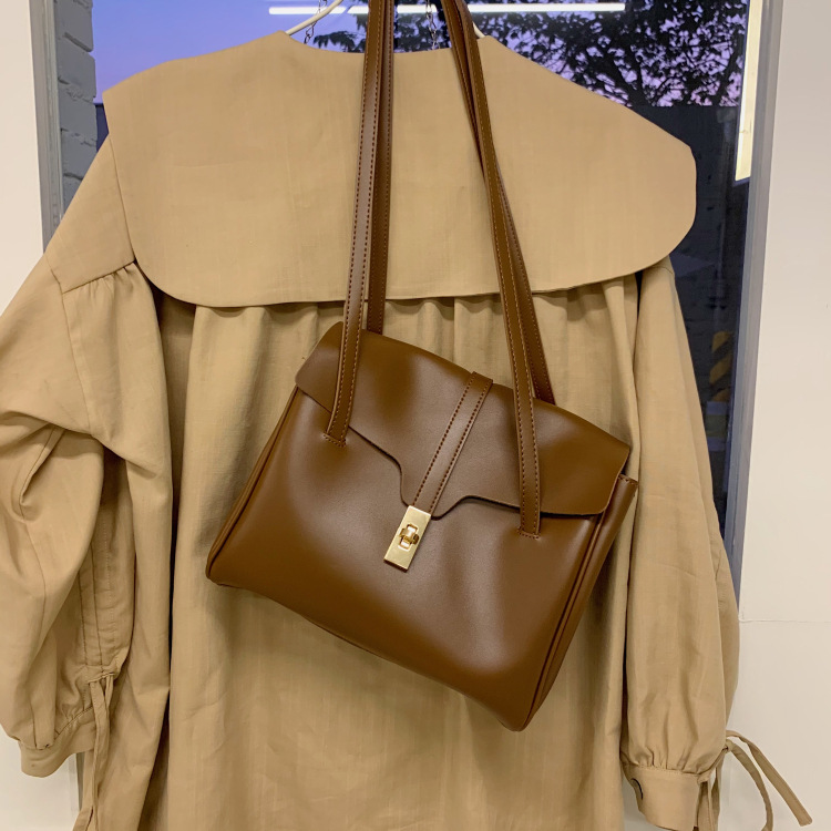 2025 新レトロショルダー脇の下バッグケリーバッグ仕事通勤バッグ大容量 Axi Ge 同じスタイルのトートバッグ