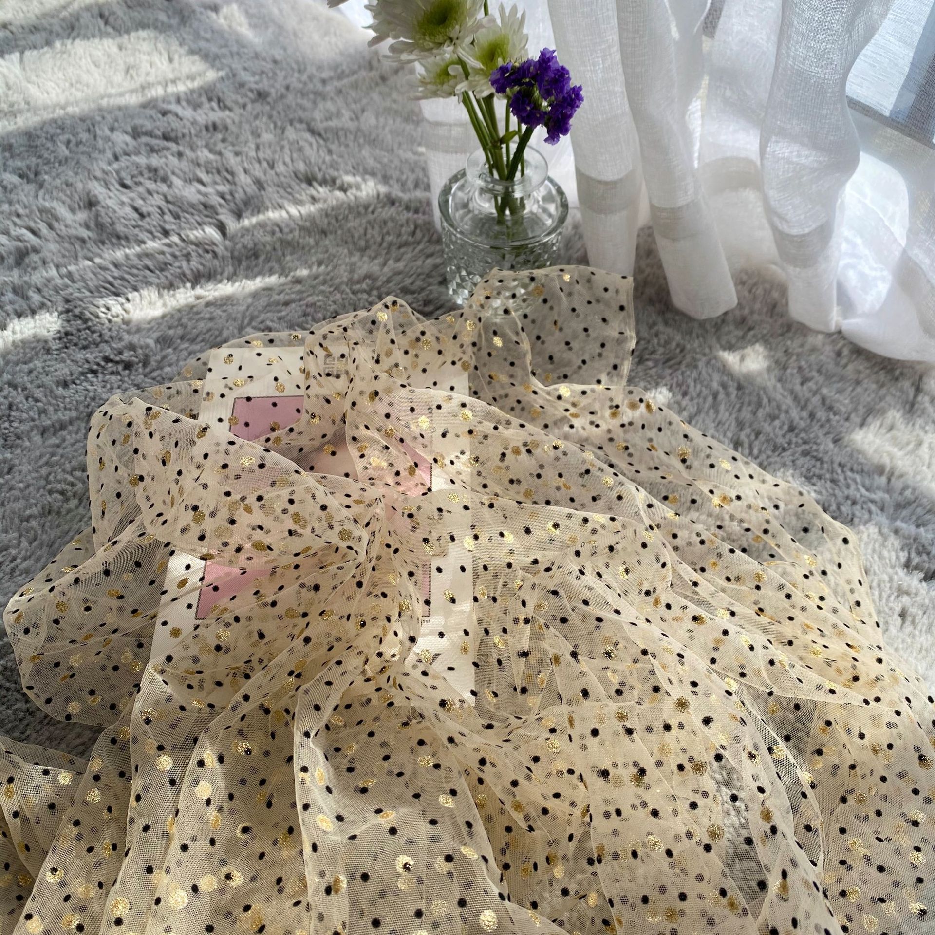 Tela de malla súper hermosa Procesamiento de hilo dorado flocado brillante oro dot falda de gasa ropa para niños hanfu Lolita tela de Mantel