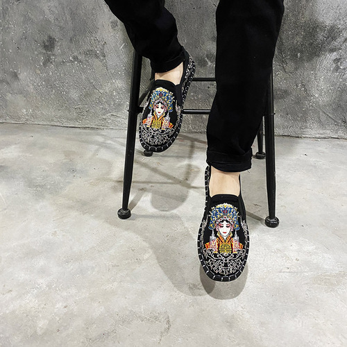 Old Beijing Colorful Ghost Cloth Shoes, Xishan Embroidered Face Paint, DouDou Shoes for Men, Social Spirit Youth Canvas Shoes with Cowhide Sole