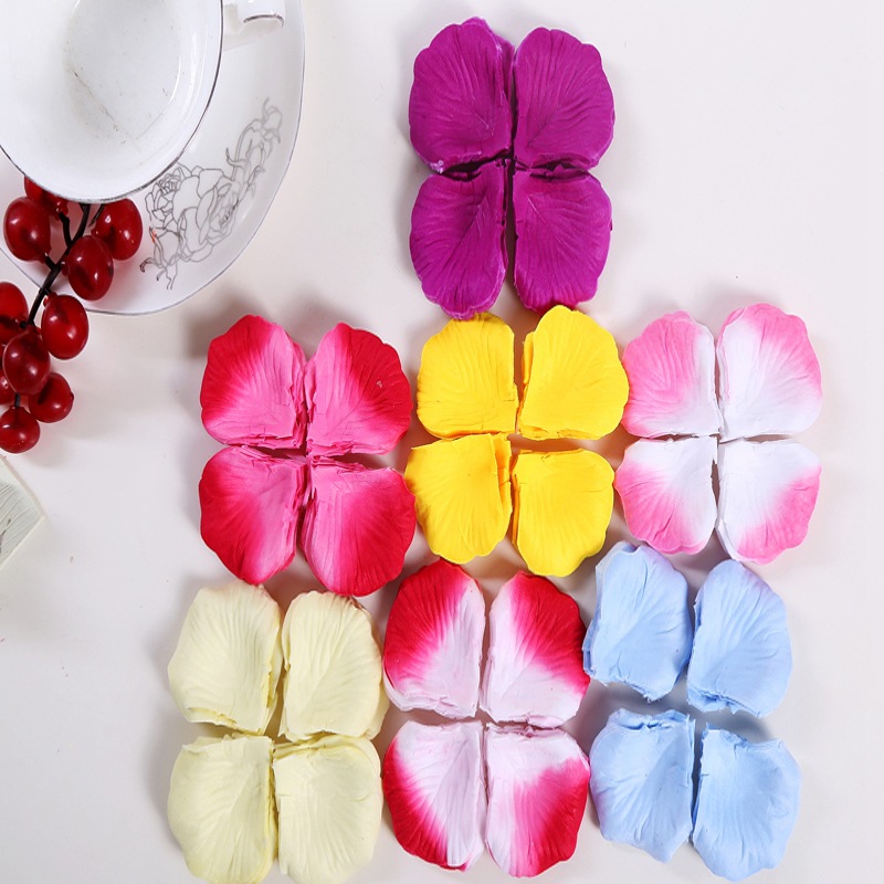 Simulation rose petals non-woven fake flower pieces wedding home decoration artificial hand-spread flower petals manufacturers wholesale
