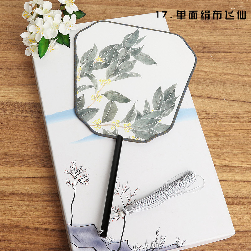 Ventilador de estilo antiguo de fábrica ventilador redondo estilo chino danza clásica traje corte mujer Hanfu borla pequeño ventilador redondo al por mayor