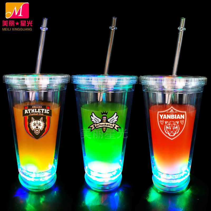 Taza de paja luminosa led al por mayor 450ml taza de plástico de grado alimenticio taza de té con leche tienda de bar suministros de atmósfera taza de paja