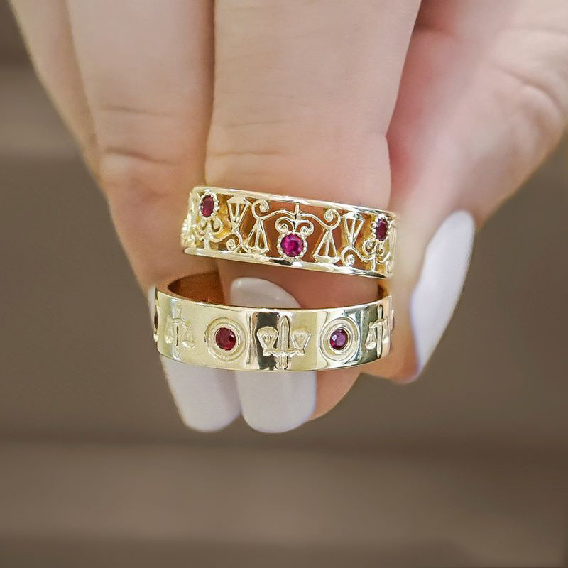 Zhen Rong wish New 18k Gold Plated Hollow Ruby Couple Ring for Men and Women European and American Engagement Ring