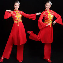 ���Ĵ�ķ��ݳ���Ů���Ї��Lϲ�cˮ�������赸���b����������{��