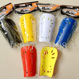 运动休闲棉袜;足球护腿板;足球训练用具