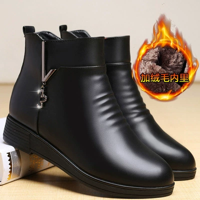 Туфли для мам, хлопковые женские туфли, осенне-зимние, универсальные короткие сапоги на мягкой подошве, кожаные туфли без каблука, сапоги на флисовой подкладке, обувь для женщин среднего и старшего возраста