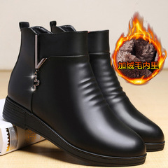 Mum's Shoes Cotton Shoes Women Autumn/Winter Middle-aged Anti-slip Soft Sole Short Boots Flat Leather Shoes Fleece Boots Middle-aged Women's Shoes