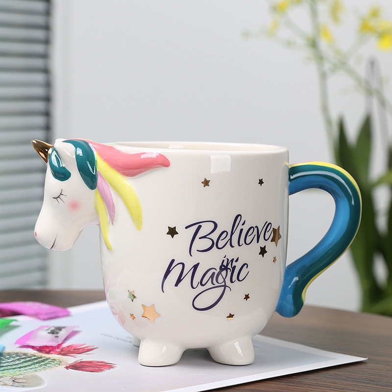 Navidad pintada a mano taza de cerámica de unicornio taza de desayuno de leche arco iris taza de oficina de caricatura comercio exterior