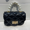 Fashionable shoulder bag from pearl, small one-shoulder bag, chain, small bag