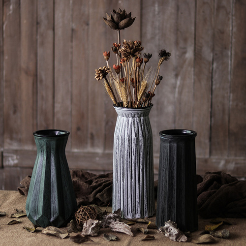 Vintage bronze antique-style vase, artistic, reminiscent of retro, rustic, worn-out, ceramic flower pot, dried flower vase, floral arrangement vase.