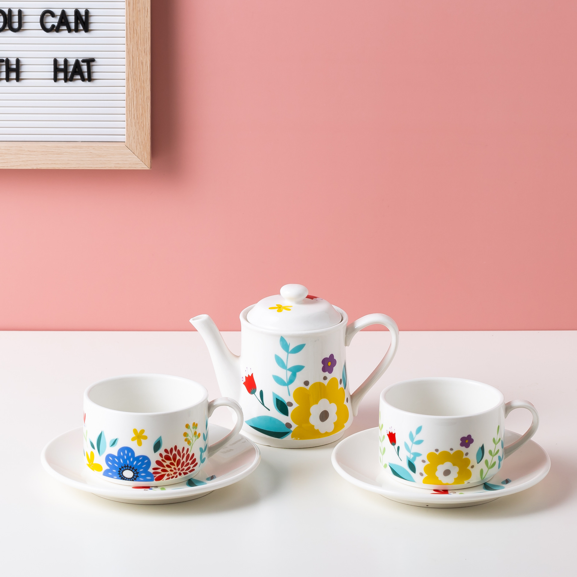 Estilo pastoral de estilo europeo Taza olla de cerámica taza de té tetera traje de regalo del Día DE LA Madre juego de té de la flor de la tetera traje