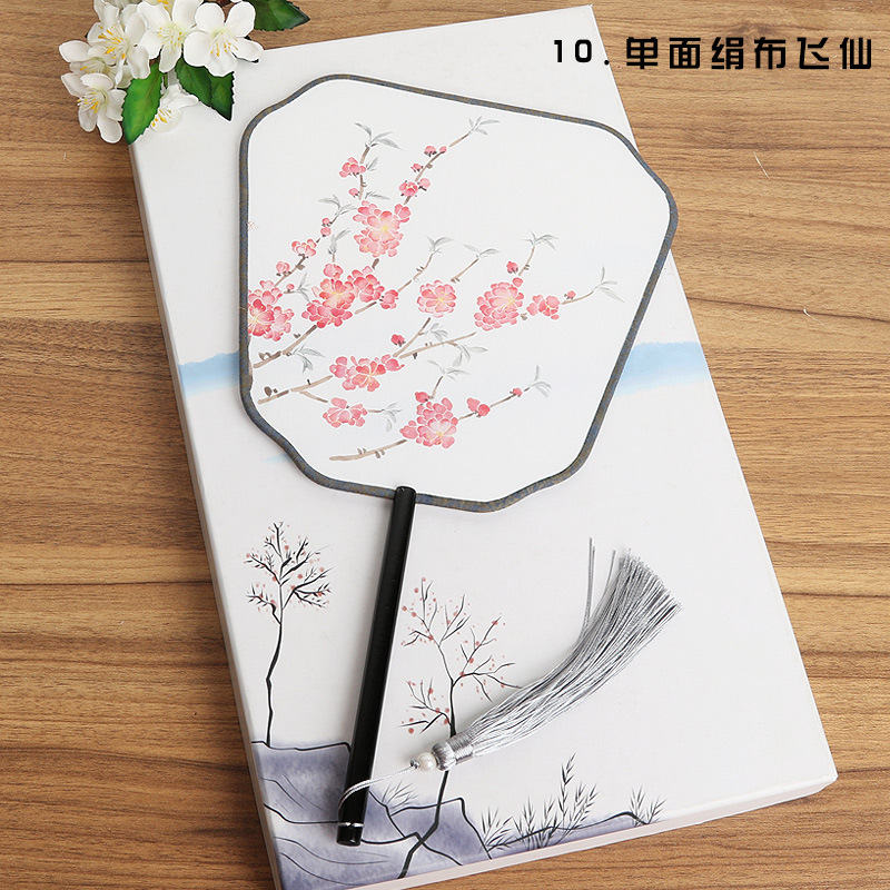 Ventilador de estilo antiguo de fábrica ventilador redondo estilo chino danza clásica traje corte mujer Hanfu borla pequeño ventilador redondo al por mayor