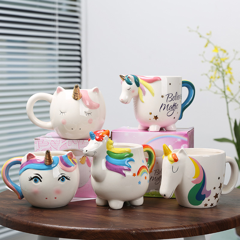 Navidad pintada a mano taza de cerámica de unicornio taza de desayuno de leche arco iris taza de oficina de caricatura comercio exterior