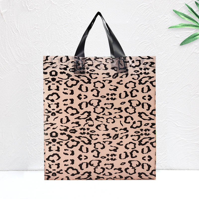 Bolsas de plástico con estampado de leopardo en stock para envío transfronterizo, bolsas de embalaje de PE para ropa y pantalones, bolsas con asa de correa al por mayor. image 3