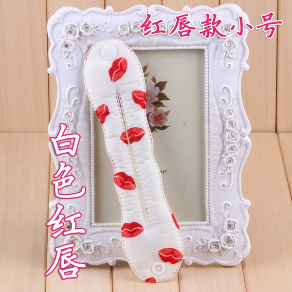 A4042-White red lips 5635-1