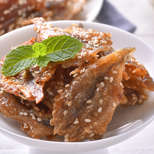 Spicy Yellow Croaker 500g, Beihai Specialty Small Fish, Internet-Famous Spicy Fish Dried Fillets, Ready-to-Eat Snack for Drinking Wine, Small Yellow Croaker