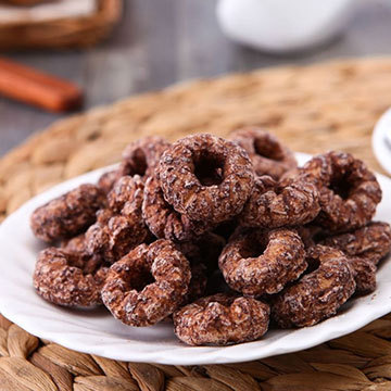 Taiwan imported Zhang Jun Ya little sister series snacks five-spice seaweed flavored donuts various flavors crispy noodles