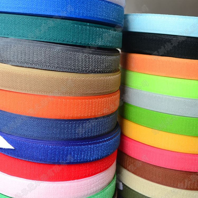 �ڰ��޽���ͨħ���� ��������ճ�۴� ���ʷ�װ���� ��ɫĢ�����