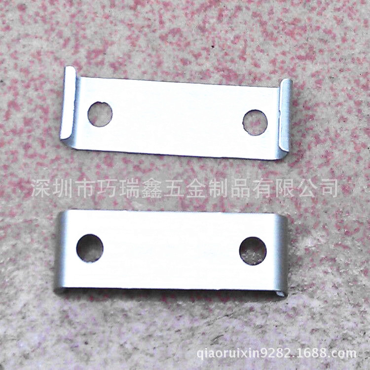 不锈钢精密铸耳机件    不锈钢304铸造件    脱蜡铸造耳机片