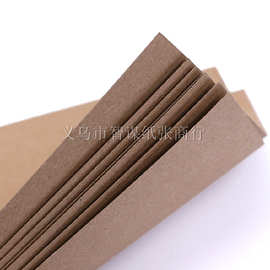 现货供应130g-350g国产牛卡纸 裱瓦楞纸 单面箱板纸  牛皮手袋纸