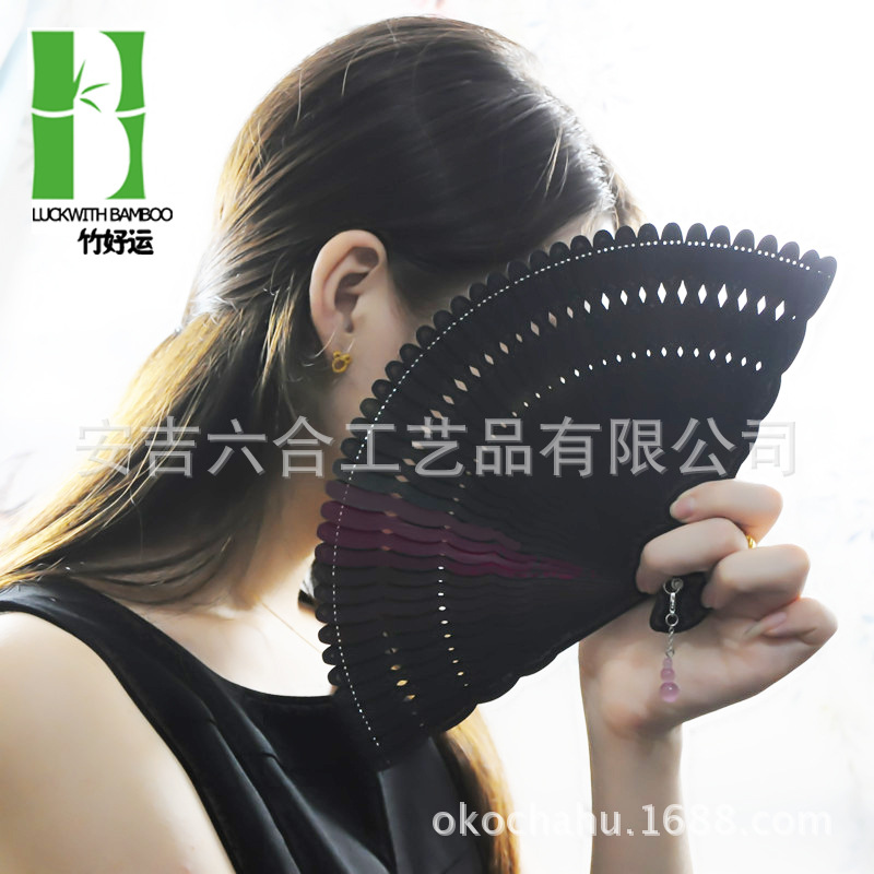 Fan de bambú hueco plegable de estilo chino, ventilador de regalo de estilo europeo, ventilador plegable de estilo antiguo, procesamiento personalizado