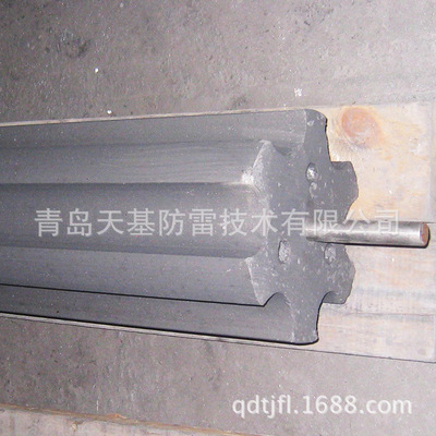 可按需定 制 ф200×(800~1300mm)梅花形接地模塊