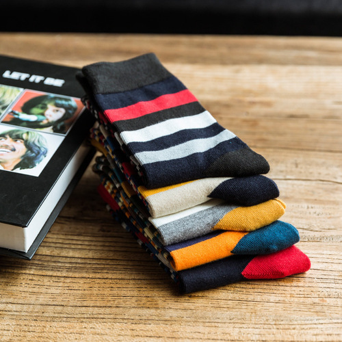 New Men's Medium Calf Socks, Fashion Color Striped Men's Socks, Autumn/Winter Cotton Socks Wholesale