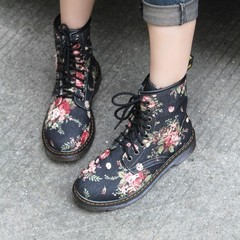 New Western Cowboy Style European and American Handsome Retro Small Floral Flat Heel Short Boots High Top Martin Boots Manufacturer Cross-border