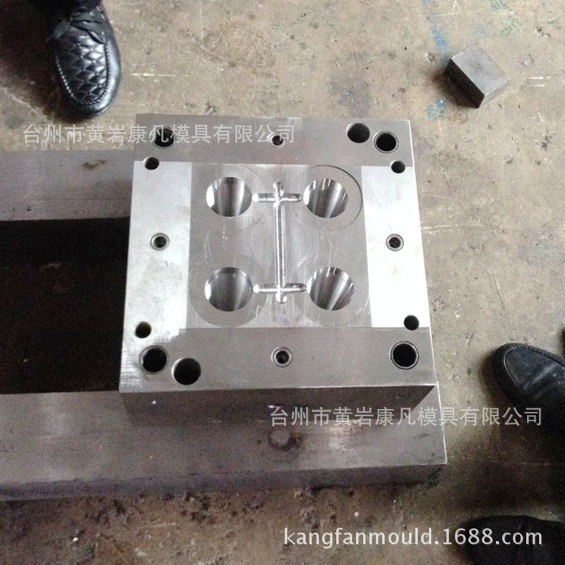 塑料模具设计制造，宝塔模具 纱卷模具 产品注塑加工