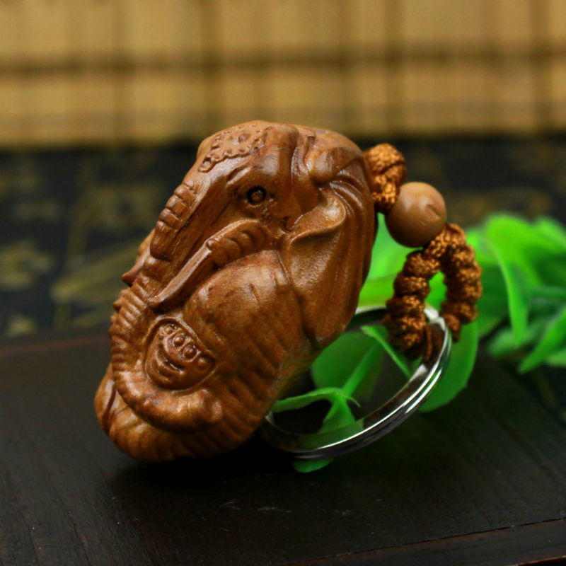 厂家货源地摊货批发桃木立体钥匙扣配饰挂件木质车载汽车装饰礼品