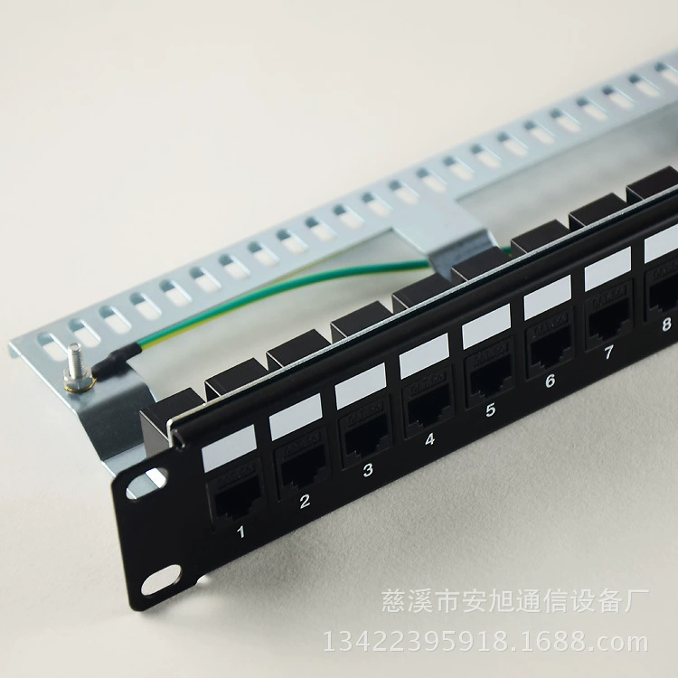 Шесть типов прямого соединения - 24-порт rack RJ45 кристаллическая головка plugging back