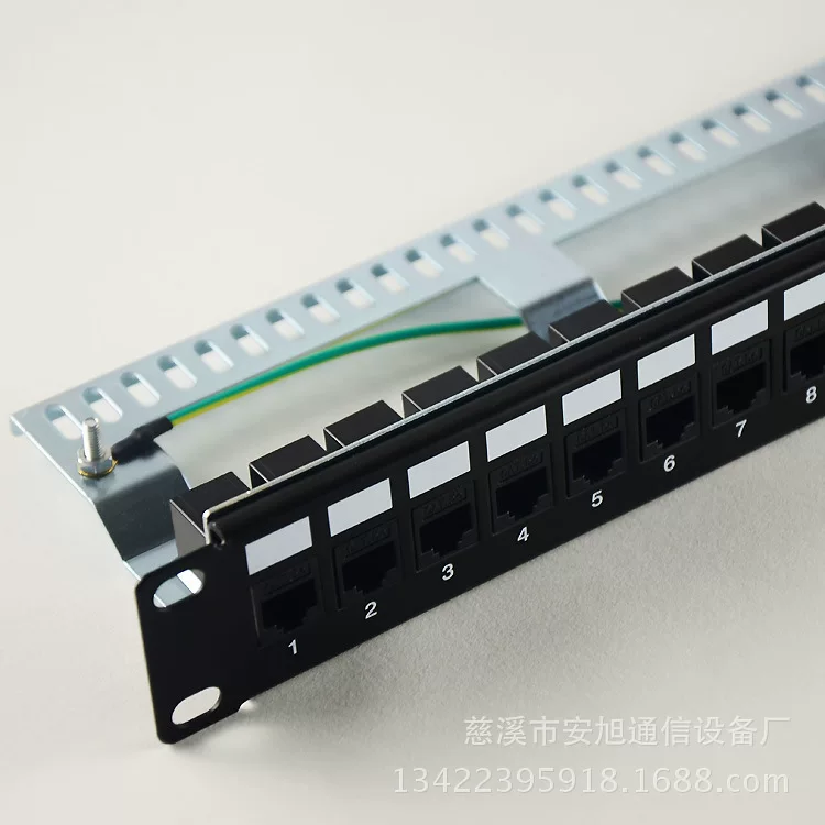 Шесть типов прямого соединения - 24-порт rack RJ45 кристаллическая головка plugging back