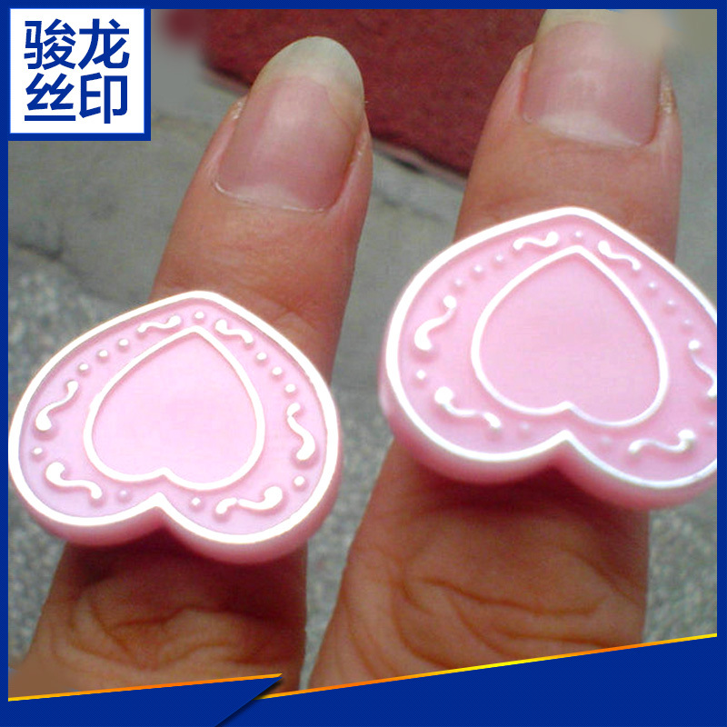 烫金工厂专业提供 塑胶平面烫金工艺加工 清溪弧形烫金加工服务