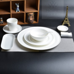 工場直販の骨磁器ホテル用陶磁器食器、ボウル、プレート、スプーン、タオル、ディッシュ、ホテルのテーブルウェア、特別価格販売、白磁