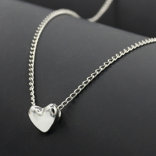 Wholesale Korean Accessories Fashion Elegant Sweet Cute Short Gold Heart Necklace Choker Collar Necklace for Women