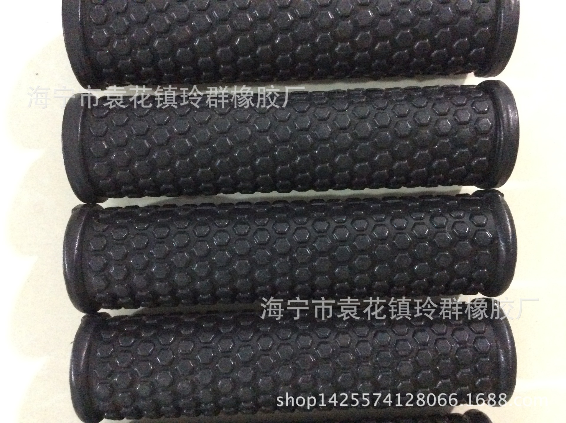 供应 钢管橡胶手柄套 硅胶车把套  生产自行车把手套 硅胶杠铃套