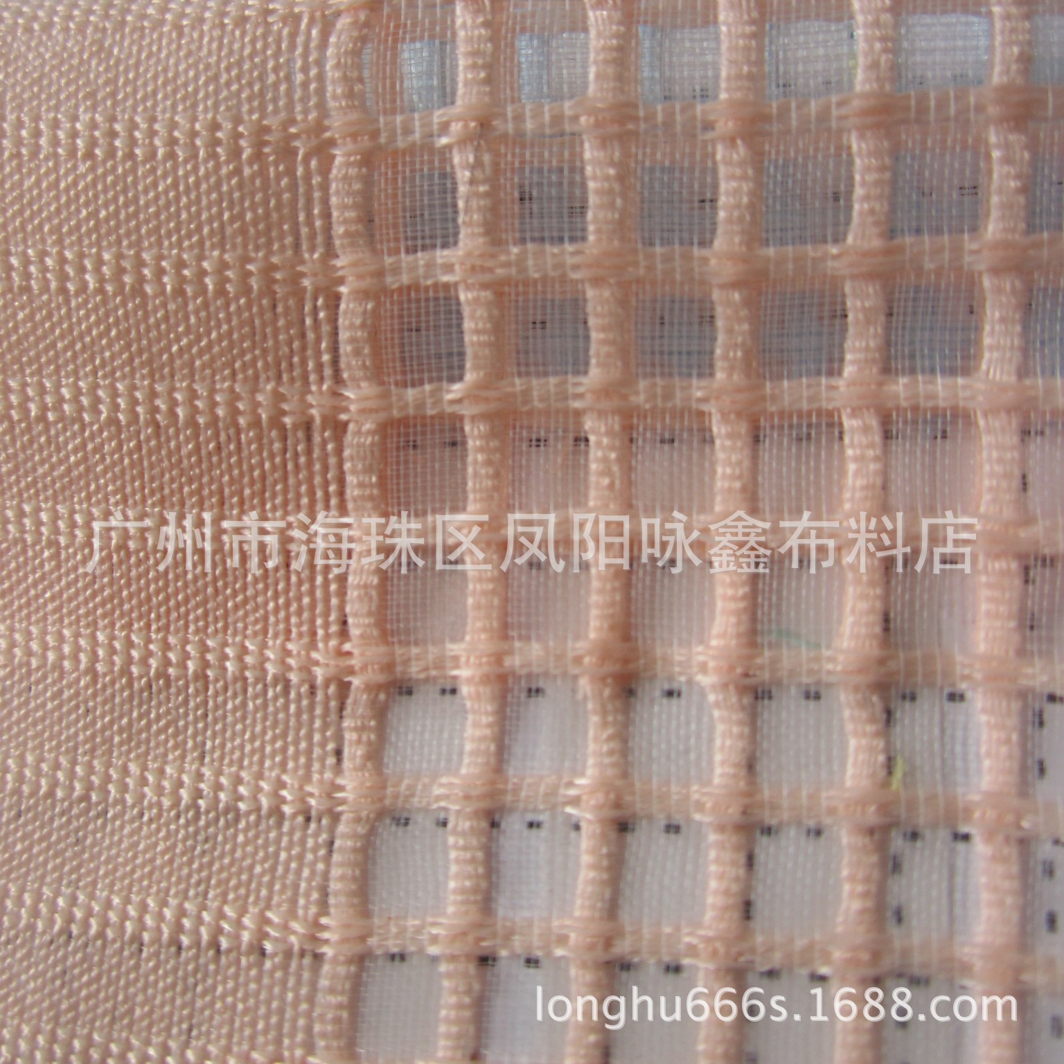 现货供应 全涤镂空格子布 各类服装箱包手袋家居家纺辅料