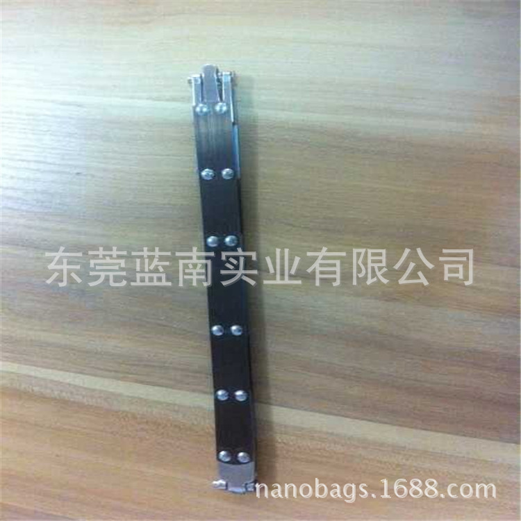 厂家供应 宠物弹片包包夹 ，宠物口金配件 手拉包包夹框