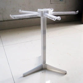 衣钩/挂钩;蛋糕模;勺、调羹