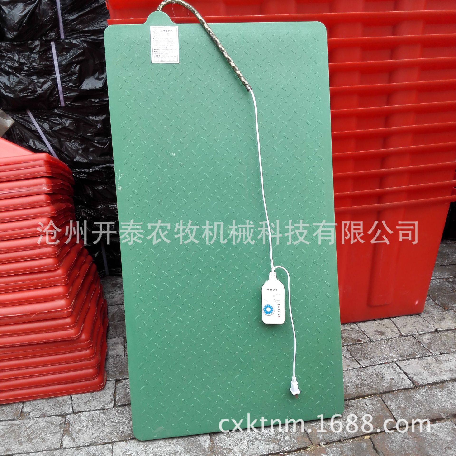 批发仔猪产床电热板小猪哺育调温电热板保育床电热取暖板