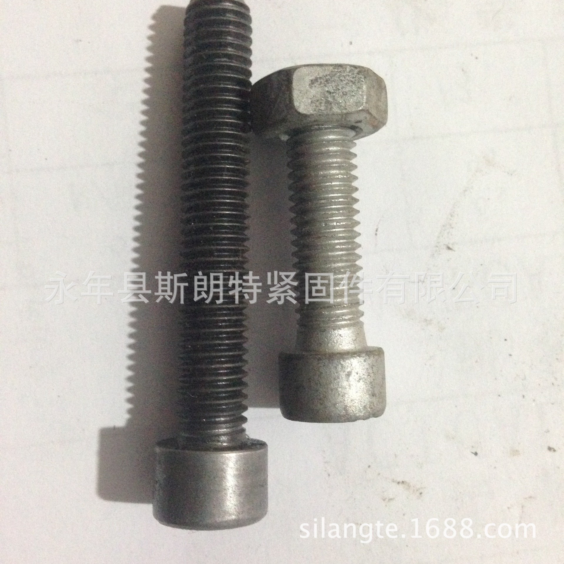 DIN 7984 ��ǿ����˨  ISO 4762 ��е��� ANSI/ASME B 18.3.1M