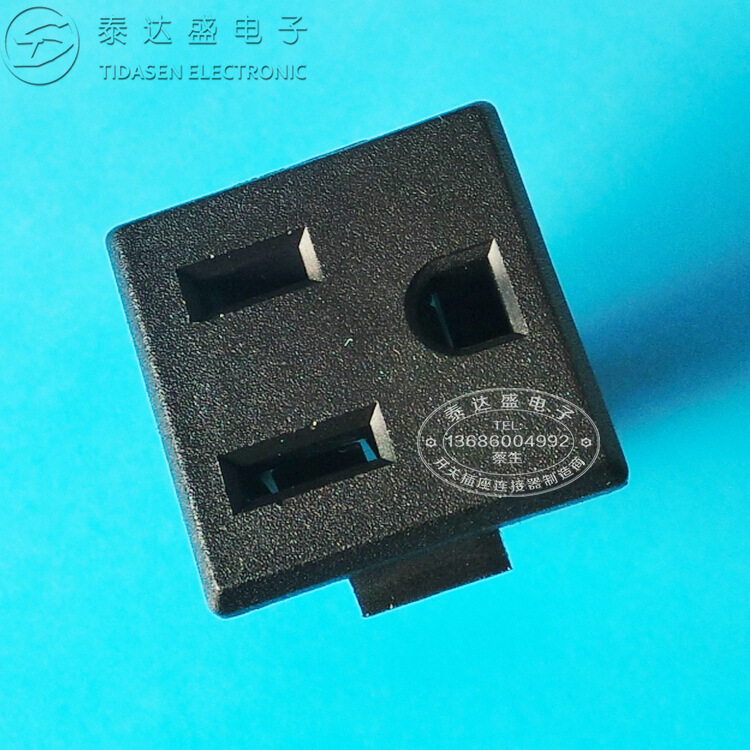 三脚底部带档板美式插座 全黑卡位2.0铜脚3孔AC电源插座DB-14-M