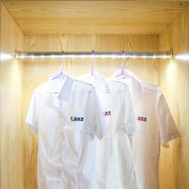 无线人体感应充电衣柜 USB充电衣杆灯 欧美北方承重加厚挂衣通灯