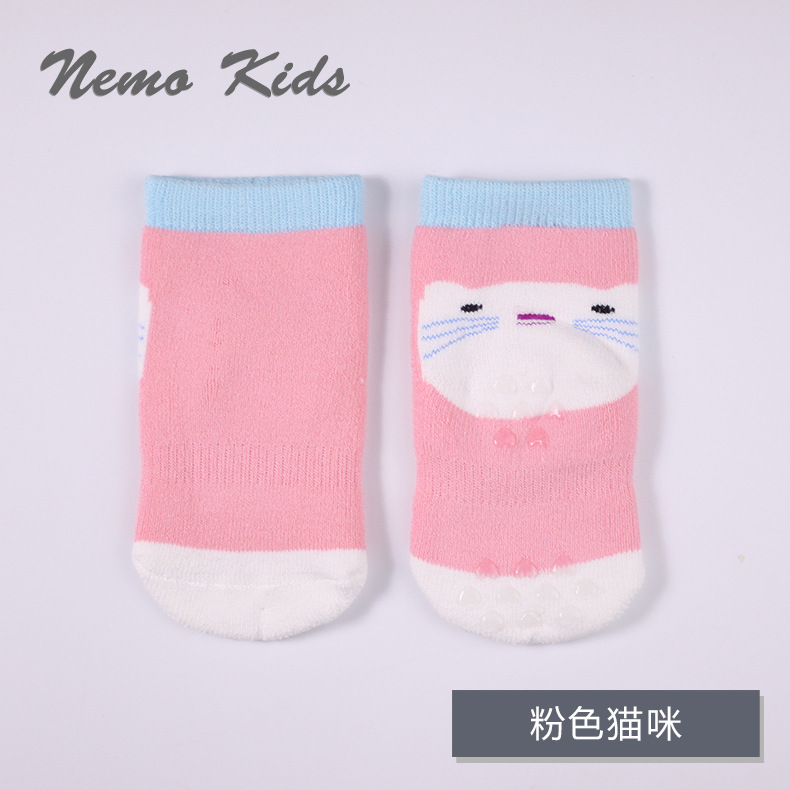 Nueva historieta del talón Terry engrosada calcetines del bebé algodón peinado sin hueso dispensación toalla caliente calcetines de los niños