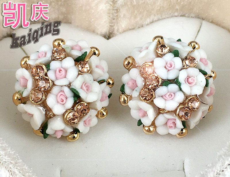 Rosa flor Stud pendientes coreano popular Comercio exterior joyería cerámica lindo pendientes anillo pendientes al por mayor