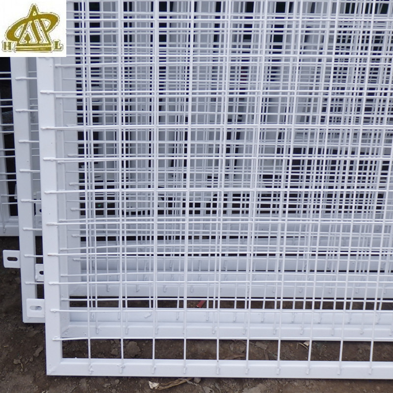 供应钢丝围网 安全隔离网 护栏网片 高速公路护栏网