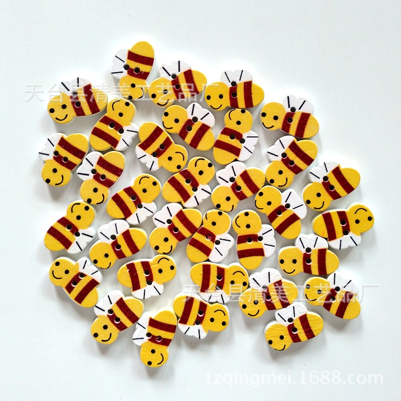 Lindo decorativo de dibujos animados de abeja amarilla botones de madera de una sola pieza de entrega en forma de abeja botones 50 piezas un paquete