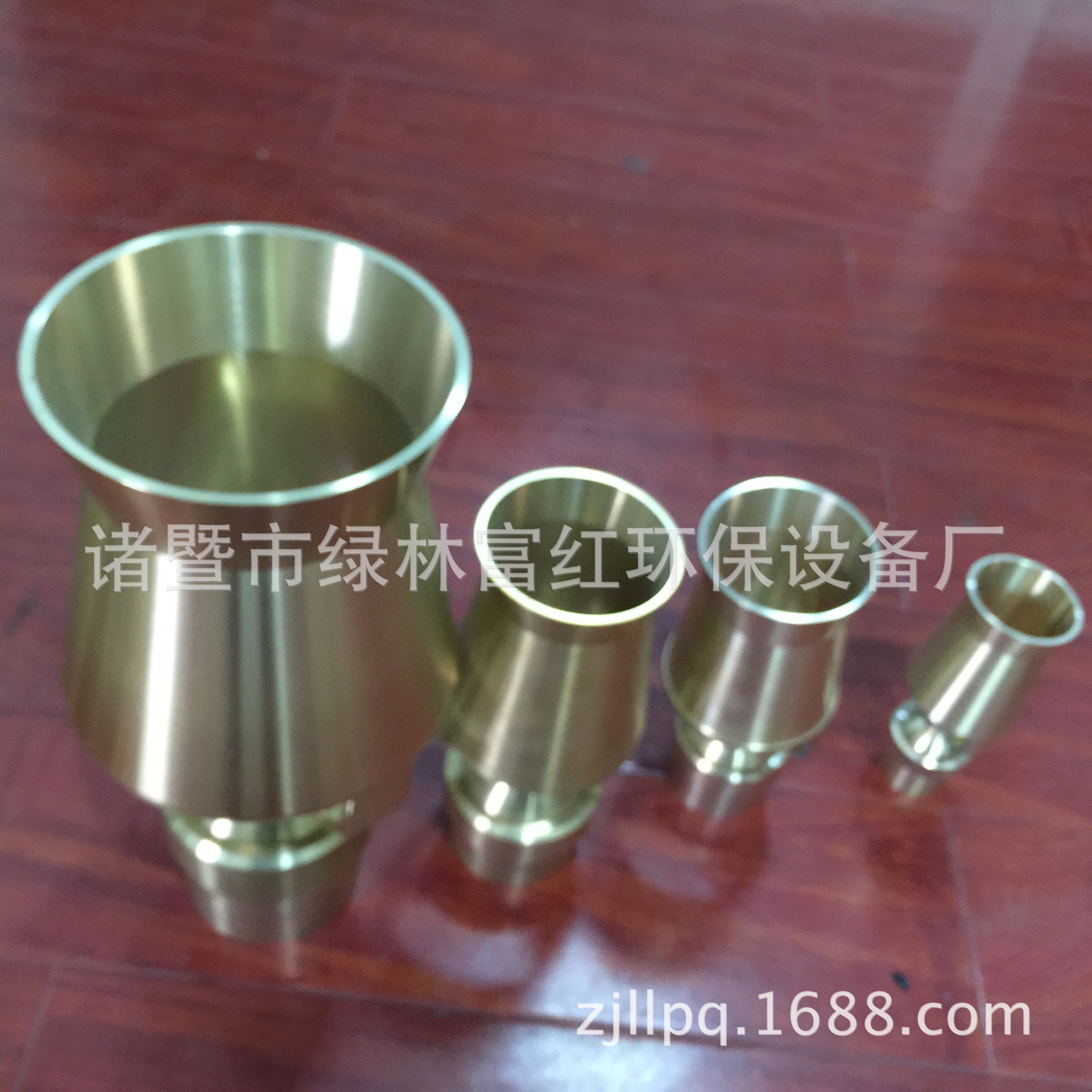 绿林富红环保设备厂生产销售万向雪松喷头、 喷泉喷头、冰塔喷头