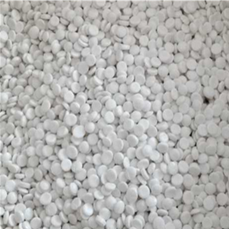 PVC硬质颗粒厂家120度130度瓷白色聚氯乙烯硬胶粒子环保注塑级